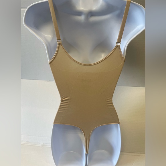 SKIMS - SCULPTING THING BODYSUIT (2)S/M (1) 2X/3X - Picture 5 of 8